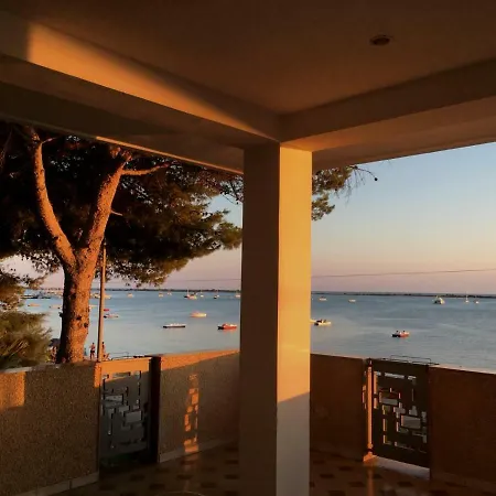 Dimora Del Sole Feriehus *