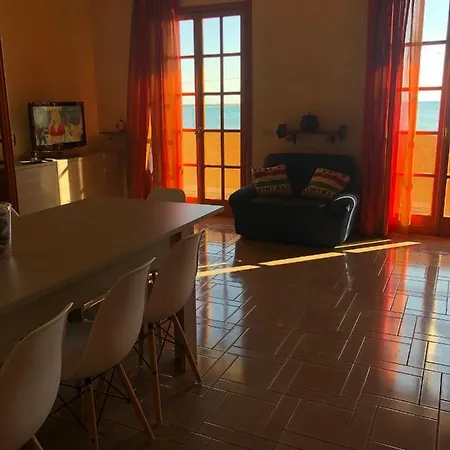 Dimora Del Sole Nyaraló